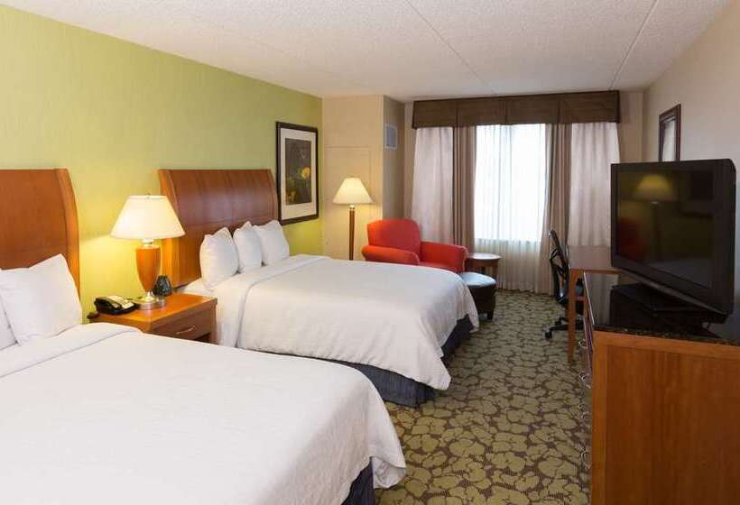Номер Deluxe, Hilton Pilar