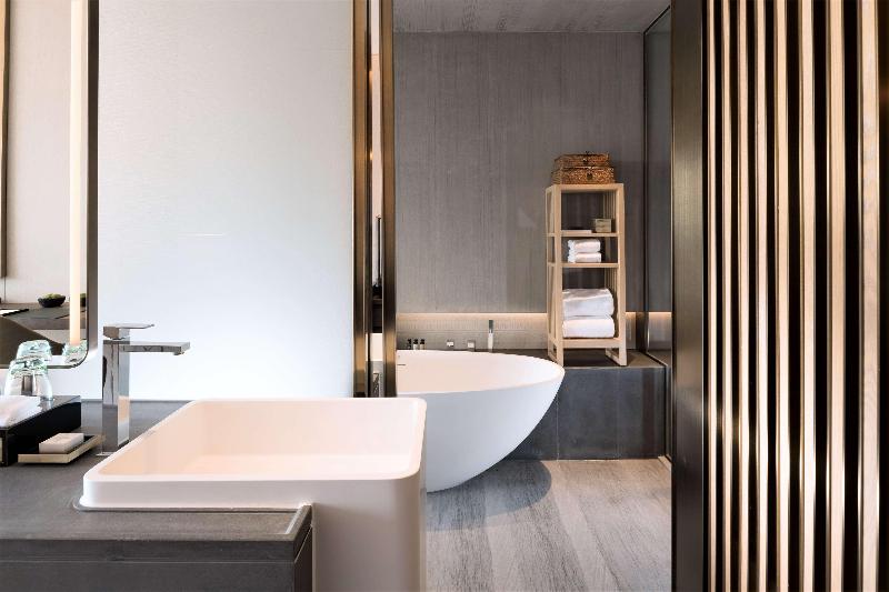 Люкс 2 Спальни, Joyze Hotel Xiamen, Curio Collection By Hilton