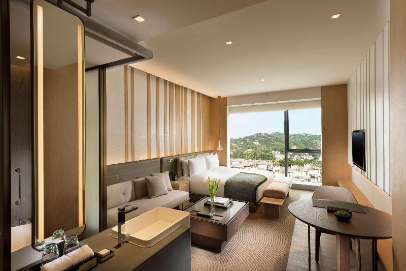 Люкс Deluxe Кровать Кинг, Joyze Hotel Xiamen, Curio Collection By Hilton