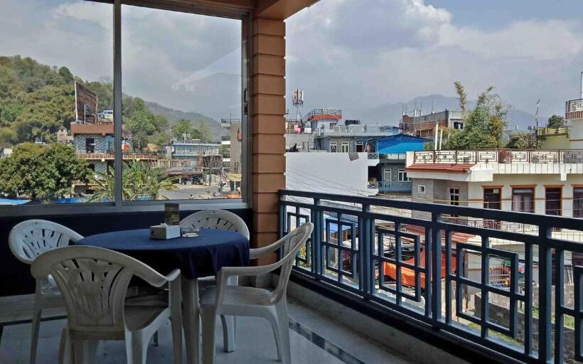 スタンダードスタジオ, Nana Pokhara
