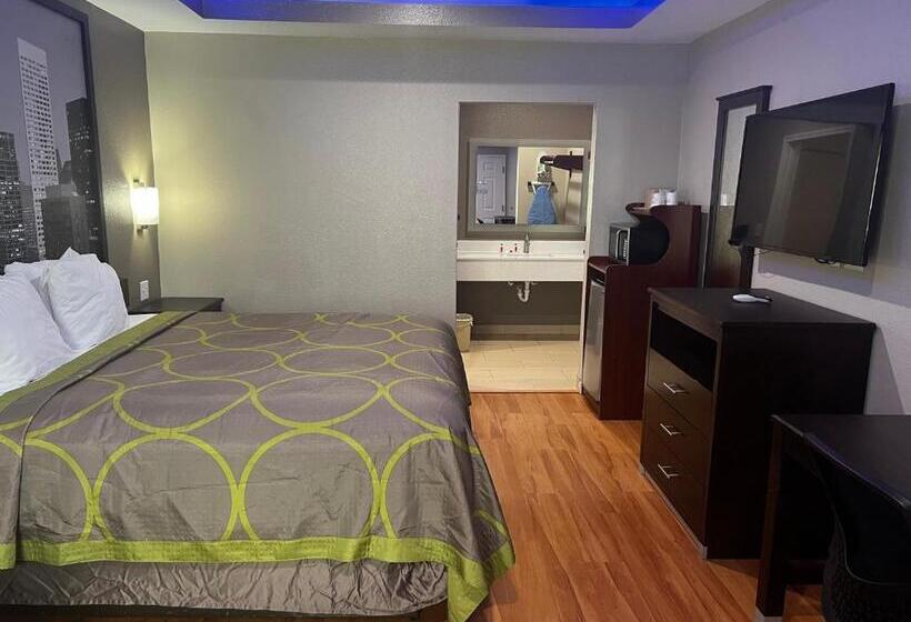 Номер Стандарт Кровать Кинг Адаптированный для Инвалидов, Super 8 By Wyndham Houston Northwest Cypress