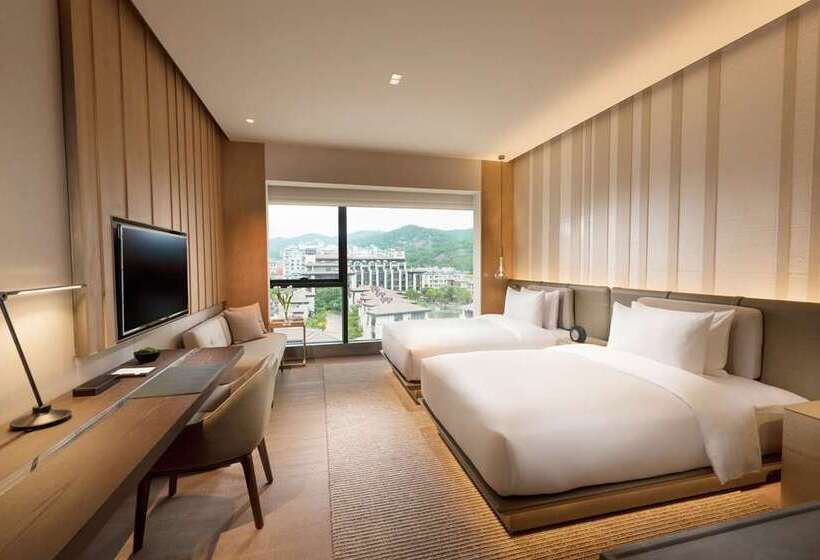 Номер Deluxe, Joyze Hotel Xiamen, Curio Collection By Hilton