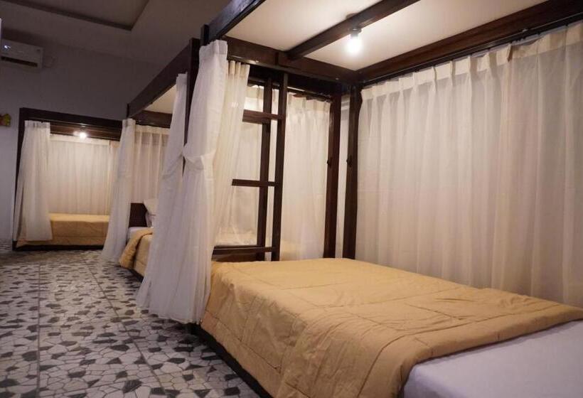 Cama em Quarto Compartilhado, Uma Mani Villa Bali