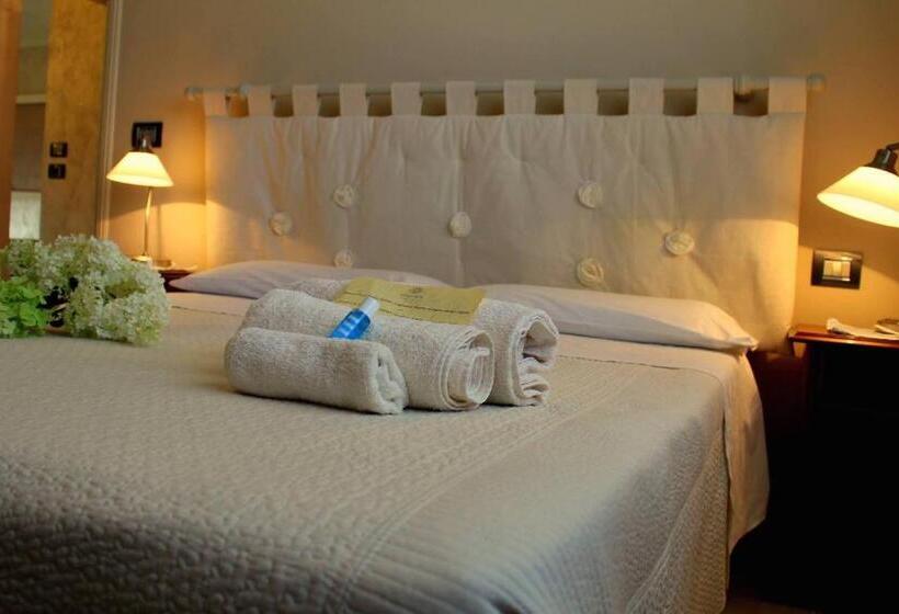 اتاق خانوادگی, B&b Marzia