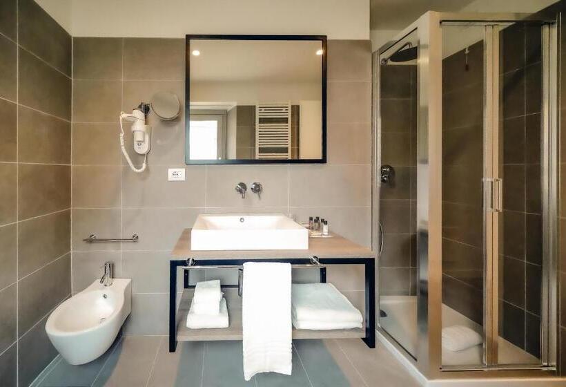 اتاق استاندارد, Bergamo Inn 15
