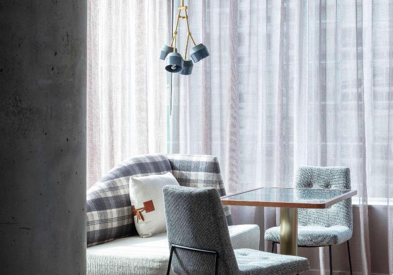 Standaard Studio met Kingsize Bed, The Sound Hotel Seattle Belltown, Tapestry Collection By Hilton