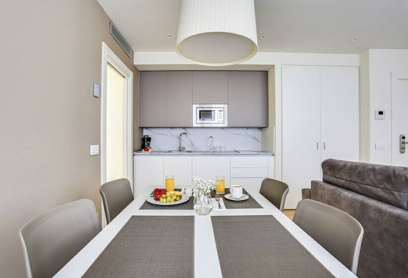 Апартаменты 1 Спальня, Sercotel Logroño Suites