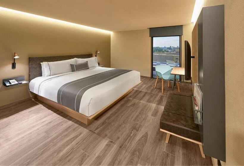 キングサイズベッドのスタンダードルーム, City Express Plus By Marriott Tampico