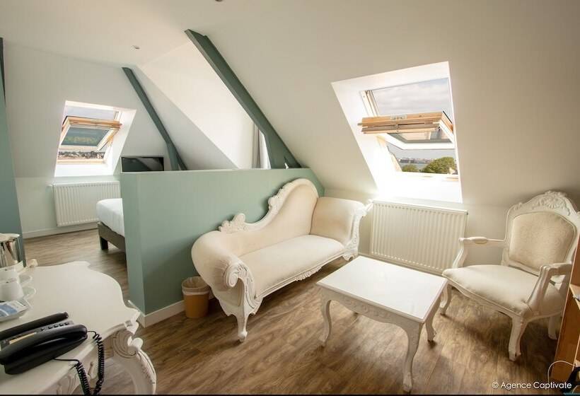 Полулюкс Вид на Море, Hôtel Spa De La Citadelle Lorient