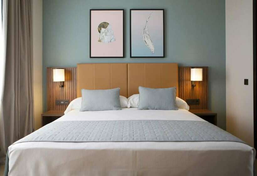 اتاق لوکس با تخت بزرگ, Riu Plaza España