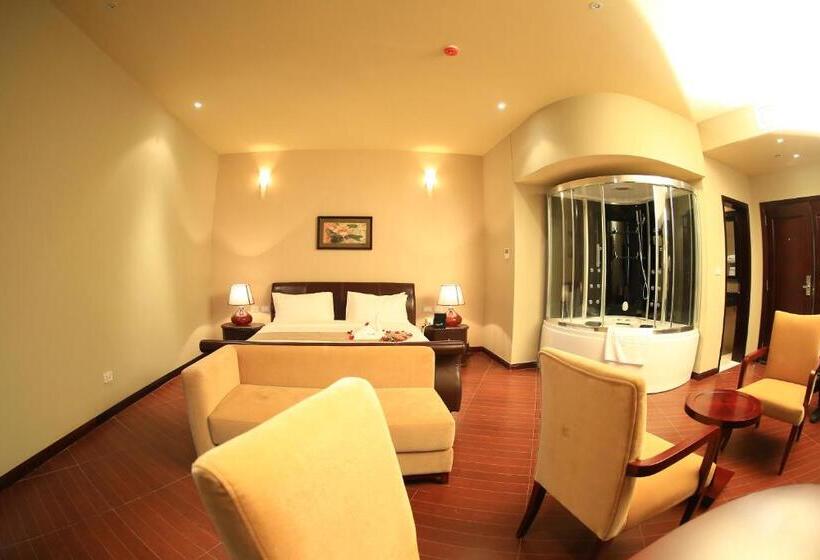 Deluxe Suite King Bed, Magnolia Hotel & Conference Center