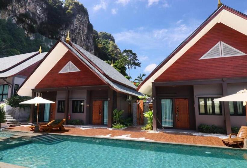 발코니 디럭스 룸, The Scene Cliff View Villas