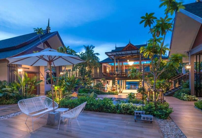 디럭스 룸, The Scene Cliff View Villas