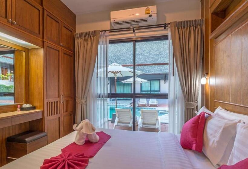패밀리 룸, The Scene Cliff View Villas