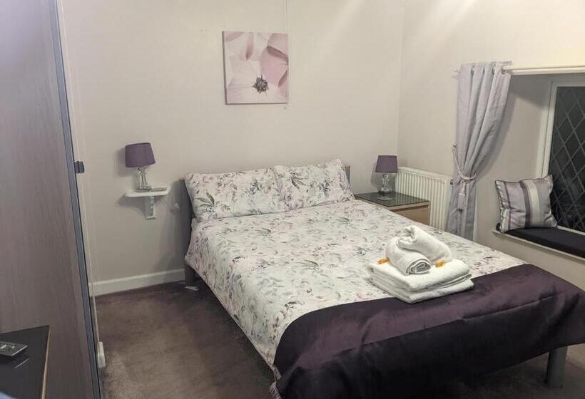 Номер Стандарт, Cwmbach Guest House