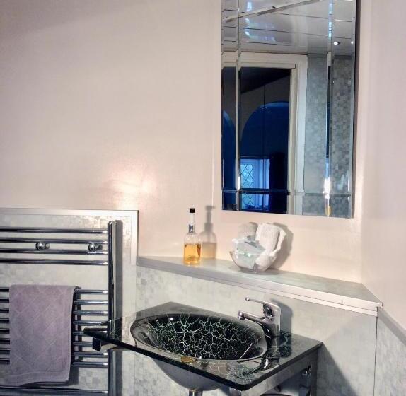 Номер Стандарт, Cwmbach Guest House
