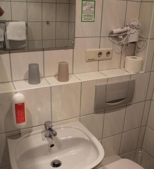 标准间, Gasthaus Zur Sonne