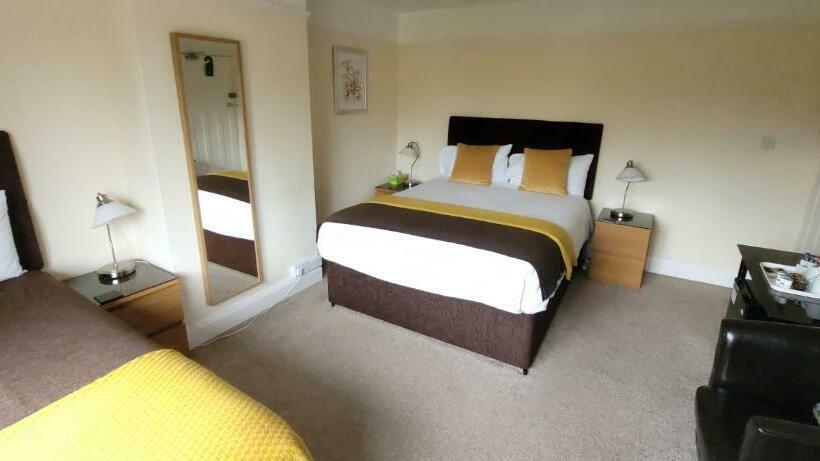 Quarto Triplo Estandar, Hampton Lodge En Suite Rooms With Free Parking