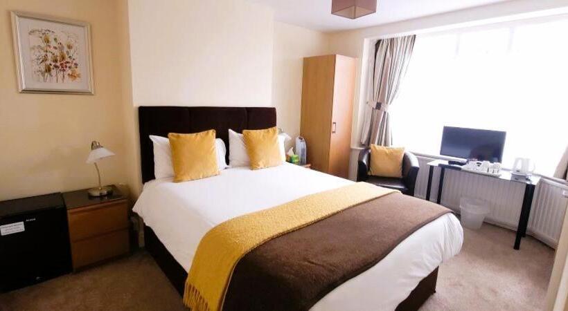 １階のスタンダードルーム, Hampton Lodge En Suite Rooms With Free Parking