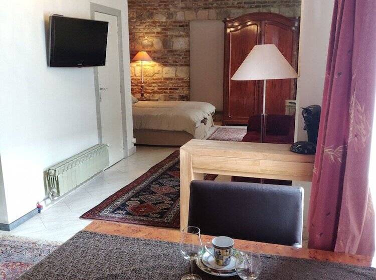 استودیوی استاندارد, Aparthotel De Beek Anno 1410