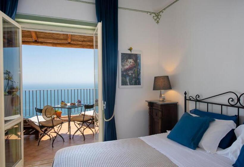 Номер Стандарт Вид на Море с Террасой, Amalfi Residence