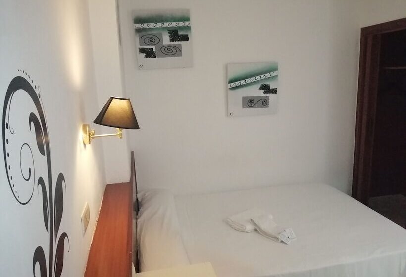 标准单人间, Hostal Jaime I