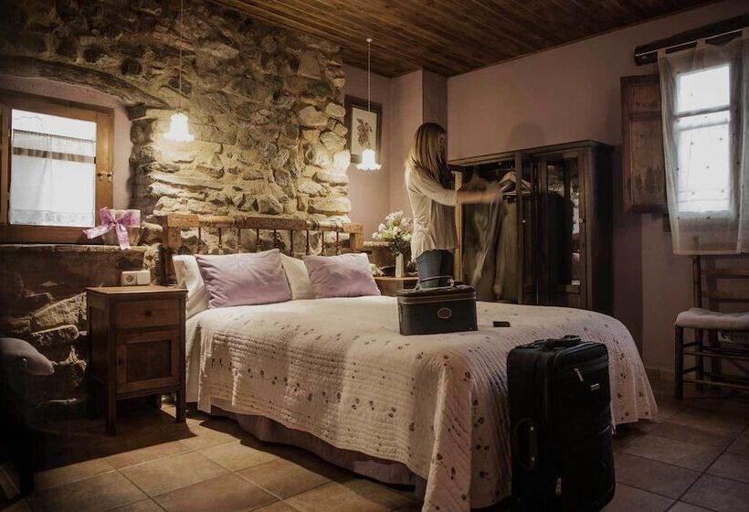 Номер Стандарт, Les Velles Escoles