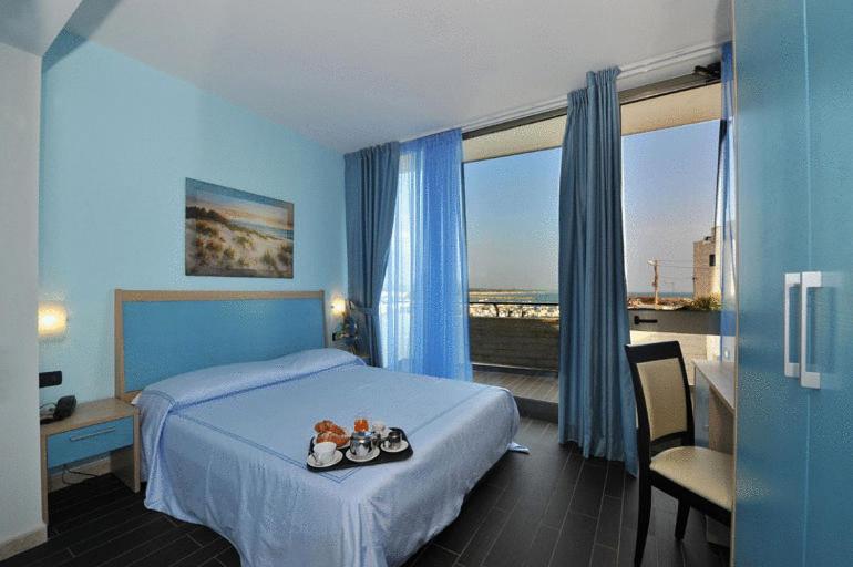 标准三人间, Nauticus Hotel Ugento