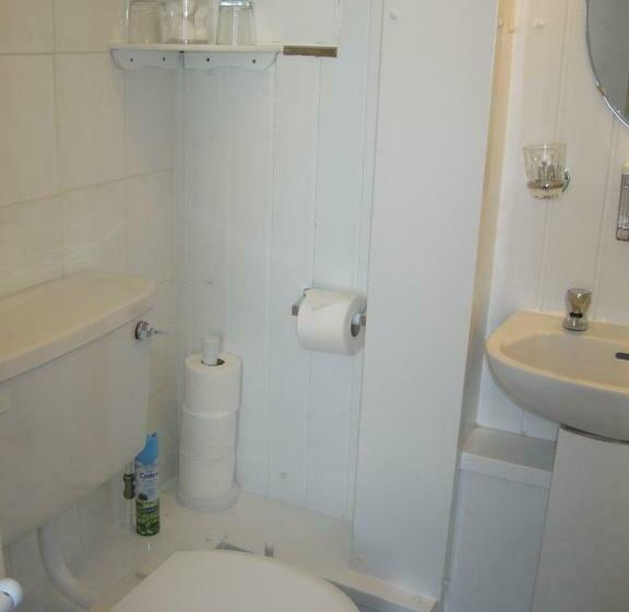 标准间, Channel View Guest House
