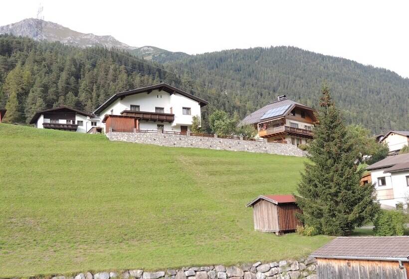 Quarto Triplo Estandar, Gästehaus Alpina