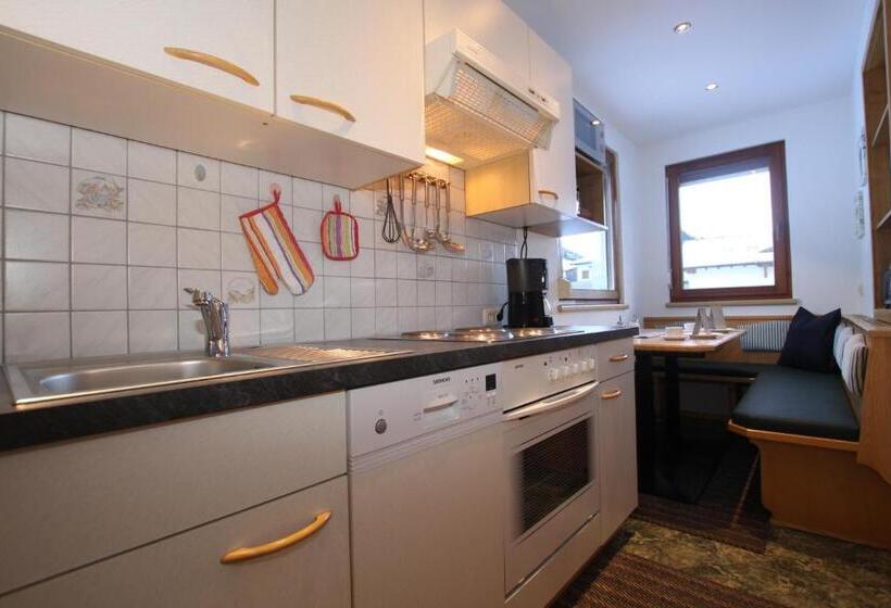 Apartamento 2 Dormitórios, Gästehaus Alpina