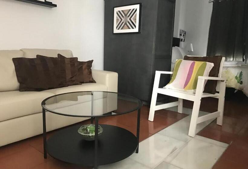 Апартаменты 2 Спальни, Hostal Sabana