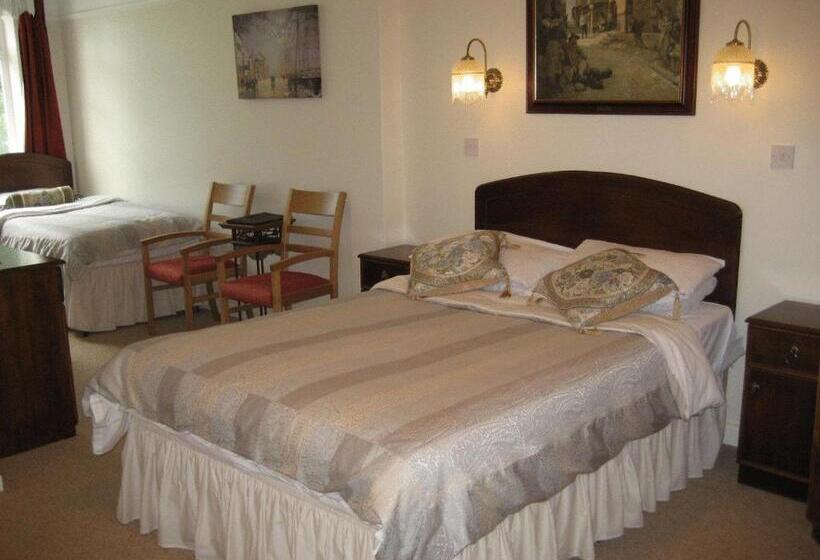 Семейный Номер, The Dial House Guest House