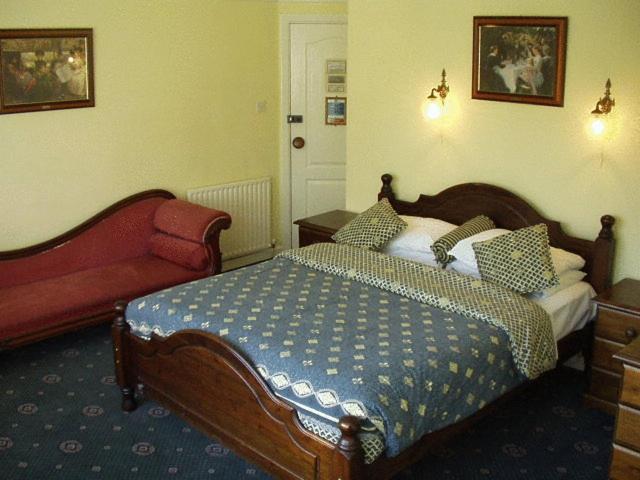Семейный Номер, The Dial House Guest House