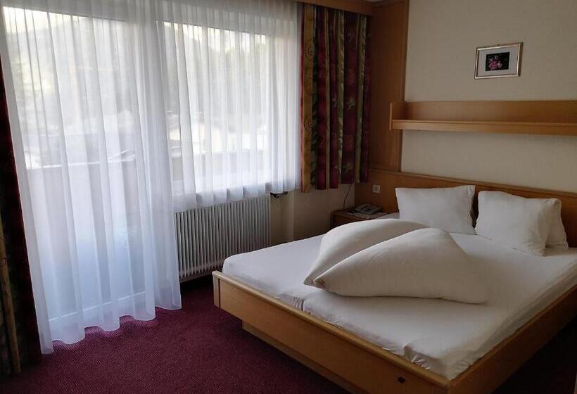 Семейный Номер, Apart Hotel Ideal