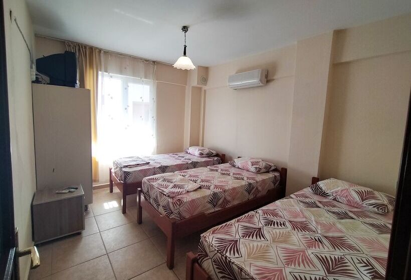 اتاق استاندارد چهار تخته, Berk Apart