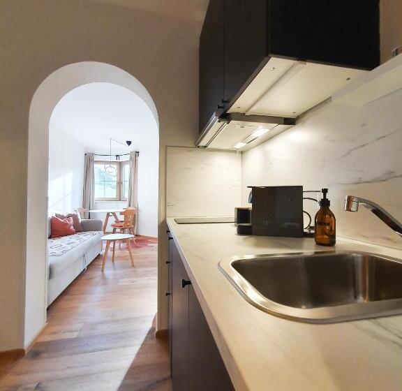 Апартаменты 1 Спальня с Видом, Gruberwirt Apartments