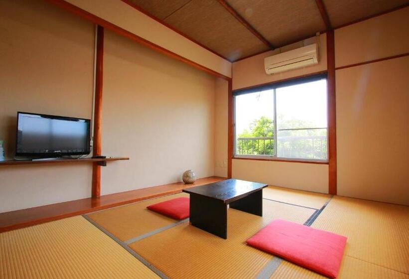 이코노미 룸 공용욕실, Family Ryokan Kawakyu With Showa Retro, Private Hot Spring