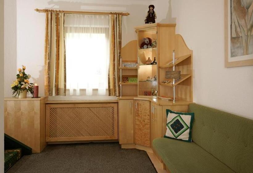 Апартаменты 1 Спальня, Val Monte