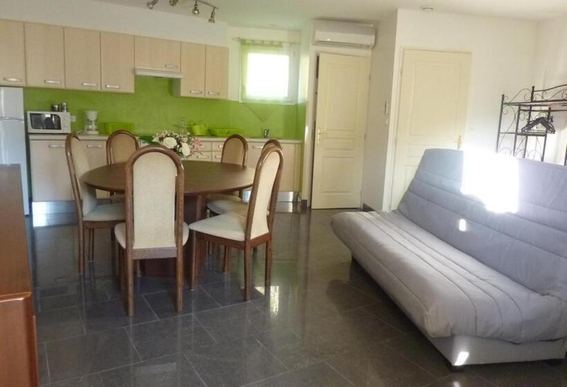 Escritório Estándar, Appart Hôtel Les Rochers