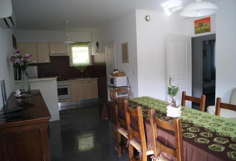 Apartamento 2 Dormitórios, Appart Hôtel Les Rochers