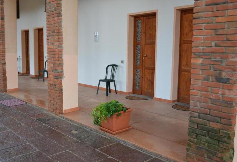 Четырехместный Номер Стандарт, Agriturismo Agrifoglio