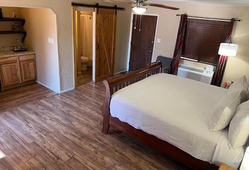 Стандартный Номер Кровать Кинг, Timberlodge Inn