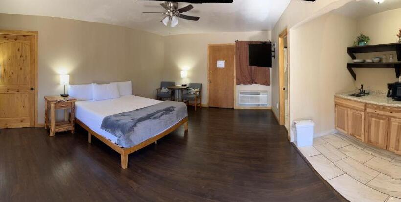 Люкс Кровать Кинг, Timberlodge Inn
