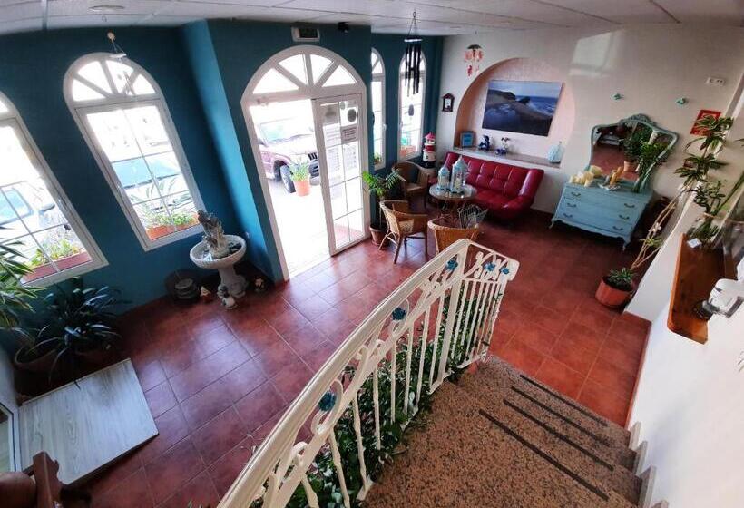 スーペリアールーム, Hostal Costa Rica