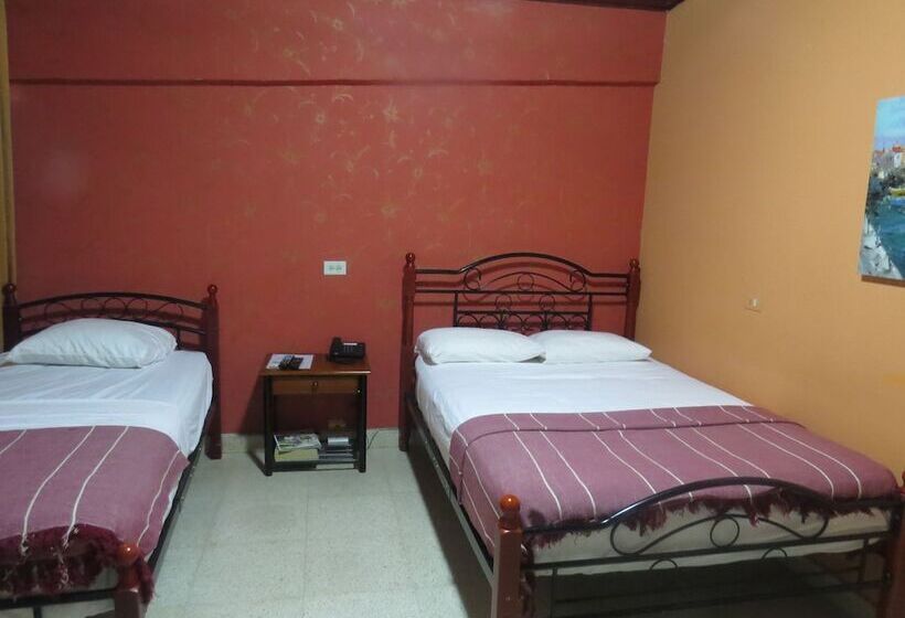 标准三人间, Hostal Cocos Inn
