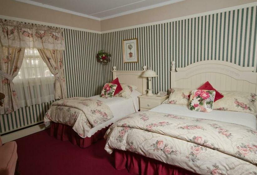 Номер Стандарт Трехместный, Victoria's Historic Inn