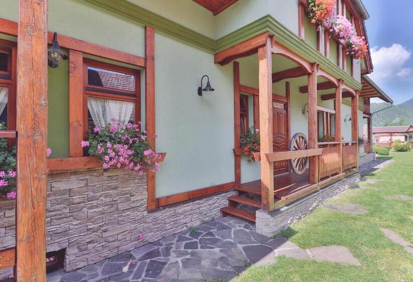 Семейный Номер, Holiday Resort švárny