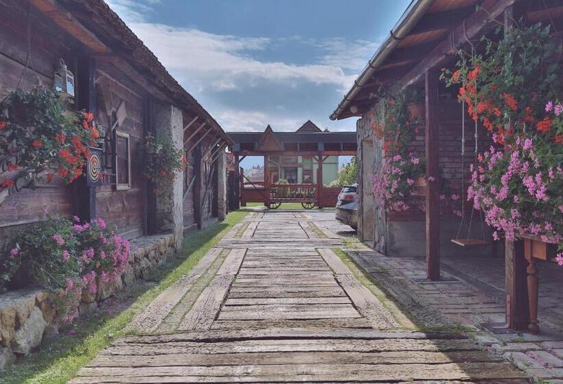 Апартаменты Superior 2 Спальни, Holiday Resort švárny
