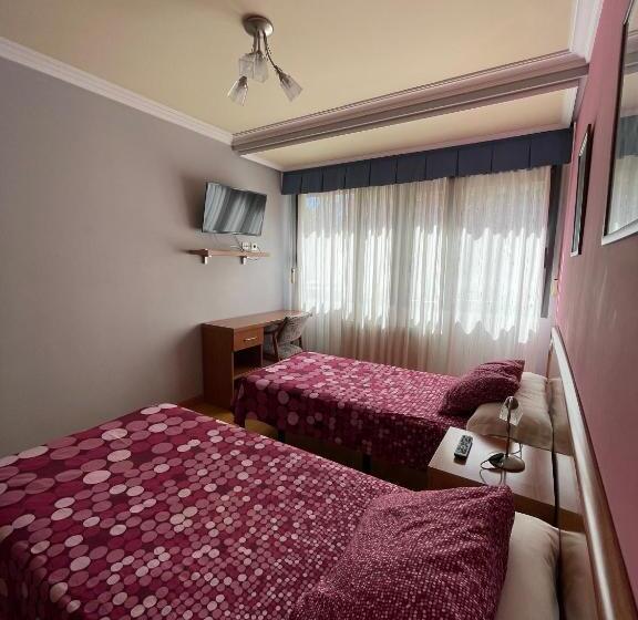 اتاق استاندارد, Hostal Santiago 2
